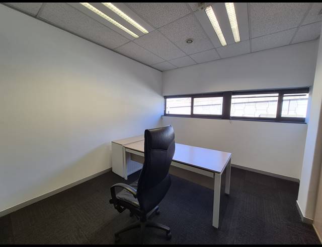 1,082M² OFFICE TO LET IN SANDTON CENTRAL